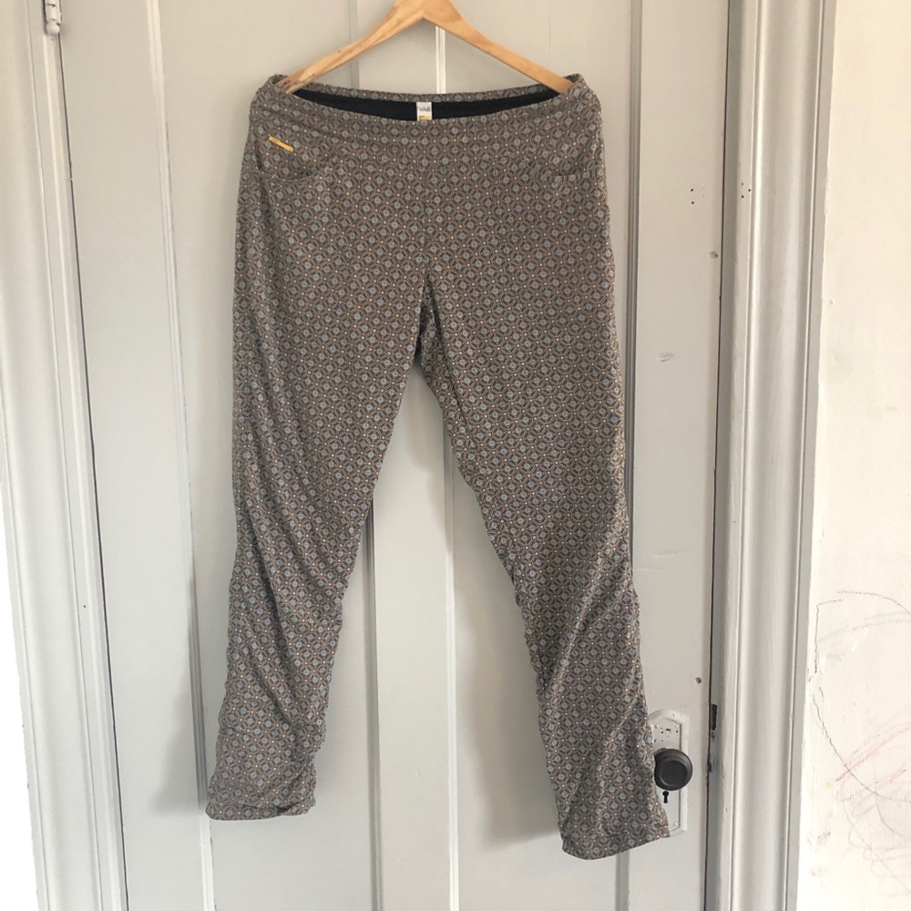Lolë Active Pants